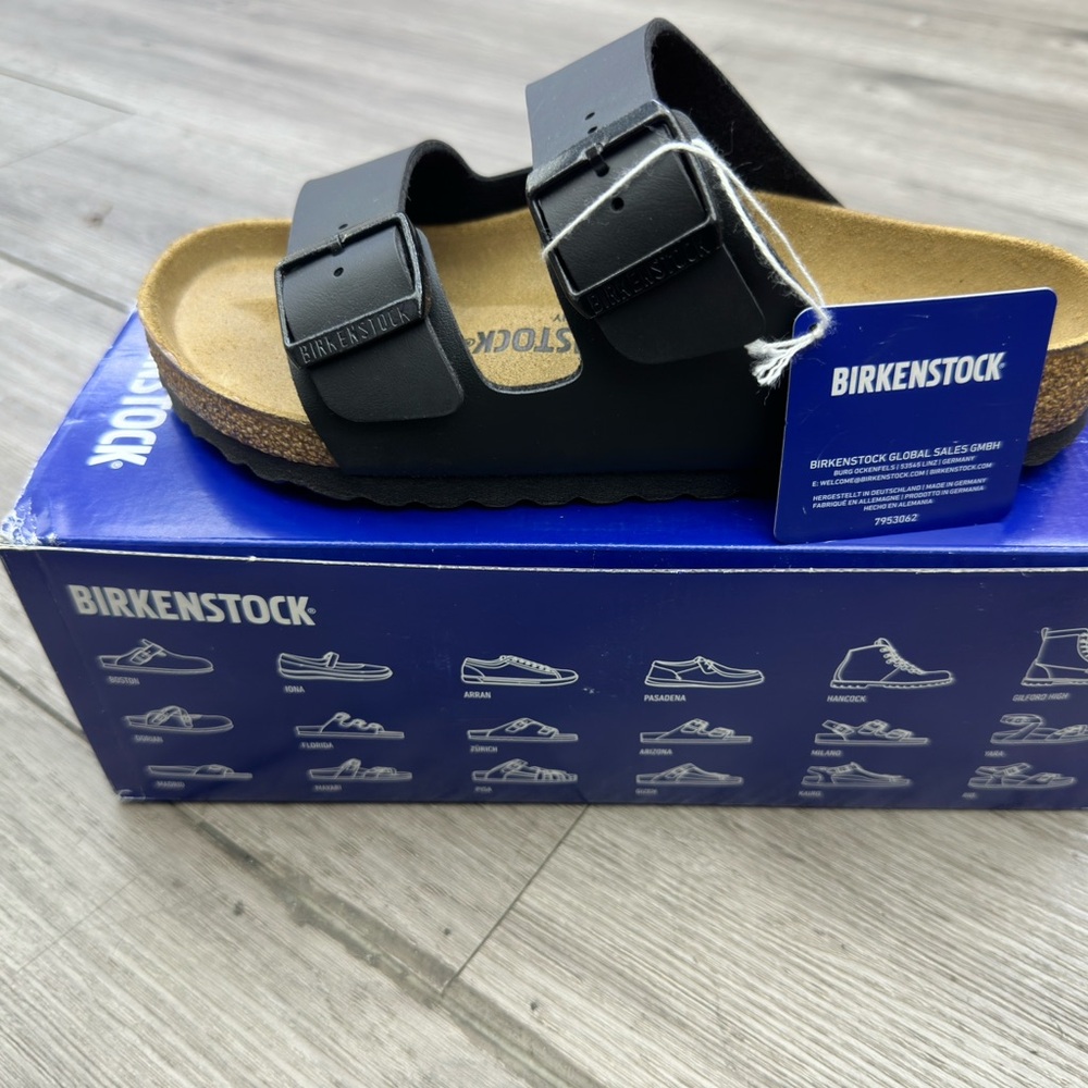 Birkenstock Arizona Soft Footbed Sandals Color Black Brand new with tags and Box
